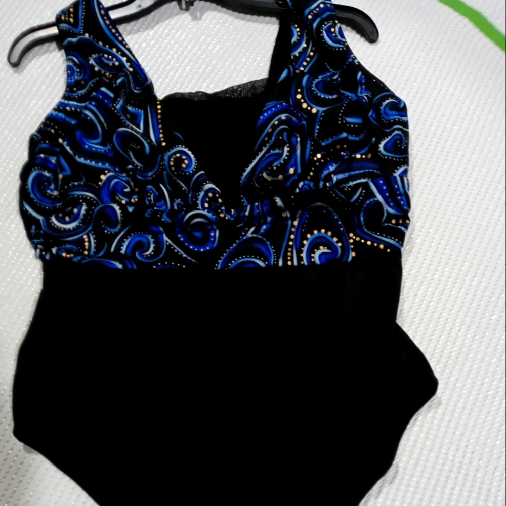 INCHES AWAY ONE PIECE SWIMSUIT